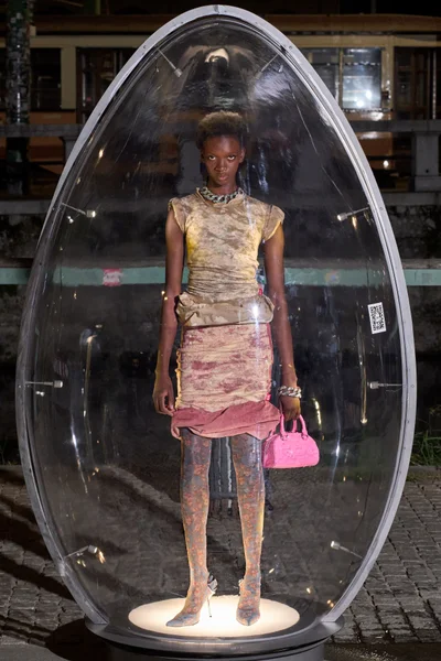 Look 39